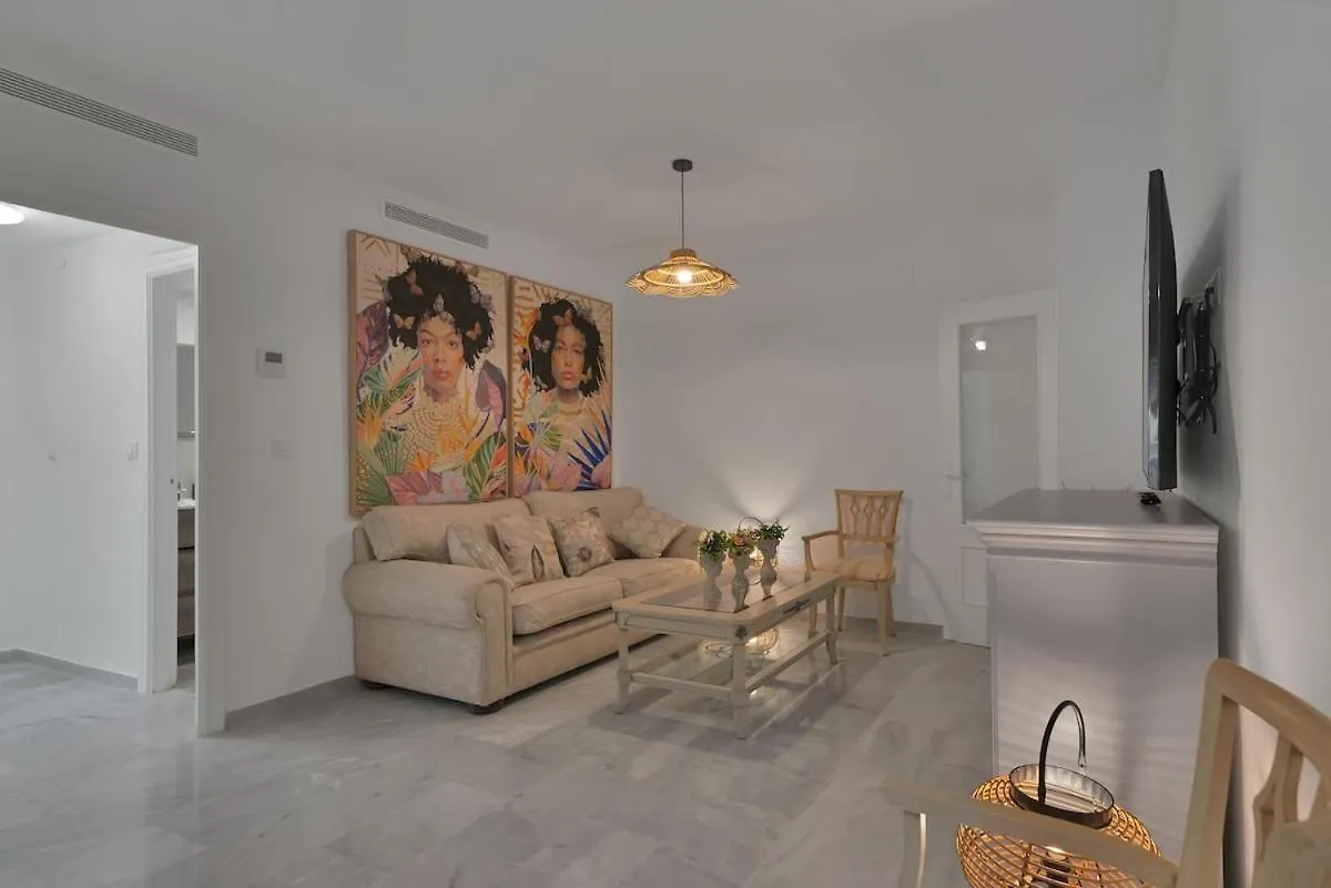 Tropical Chic Apartment In San Pedro Marbella - San Marino III スペイン