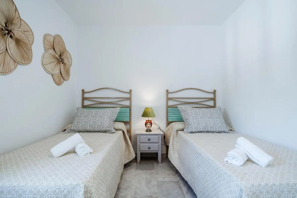 Tropical Chic Apartment In San Pedro Marbella - San Marino III スペイン